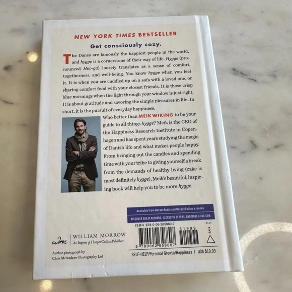 The Little Book of Hygge: Danish Secrets to Happy Living by Wiking, Meik‎